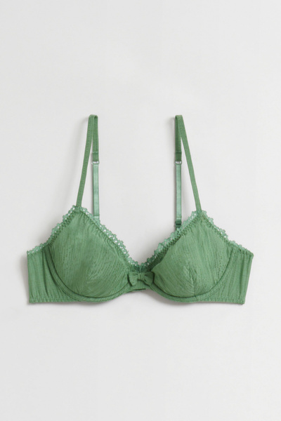Lace-Trimmed Underwire Bra