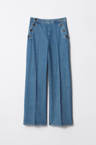 Pleated Flared Jeans