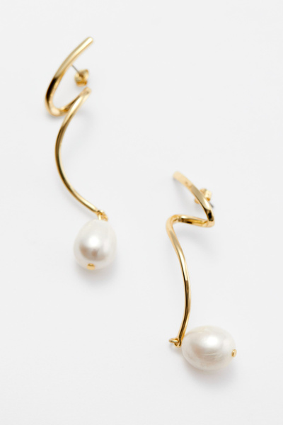 Swirl Pearl Earrings