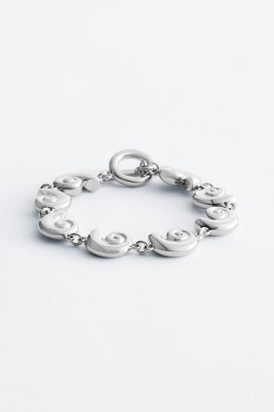 Shell Pendant Bracelet